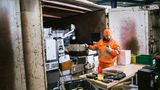 Ein Riesengeschäft ist der Müll für die städtischen Entsorgungsbetriebe nicht. "Wir versuchen kostendeckend zu arbeiten, aber wir machen keinen Gewinn", sagt der Leiter der Hamburger Recyclinghöfe.