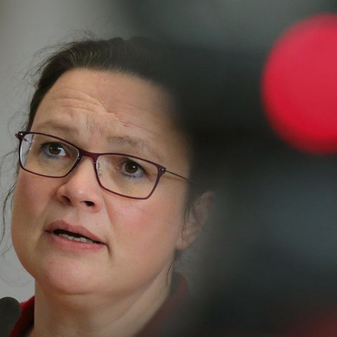 "Die Leute wollen das Land ja nicht in die Hand von Hasardeuren geben", sagt Andrea Nahles zum Mitgliedsentscheid der SPD.