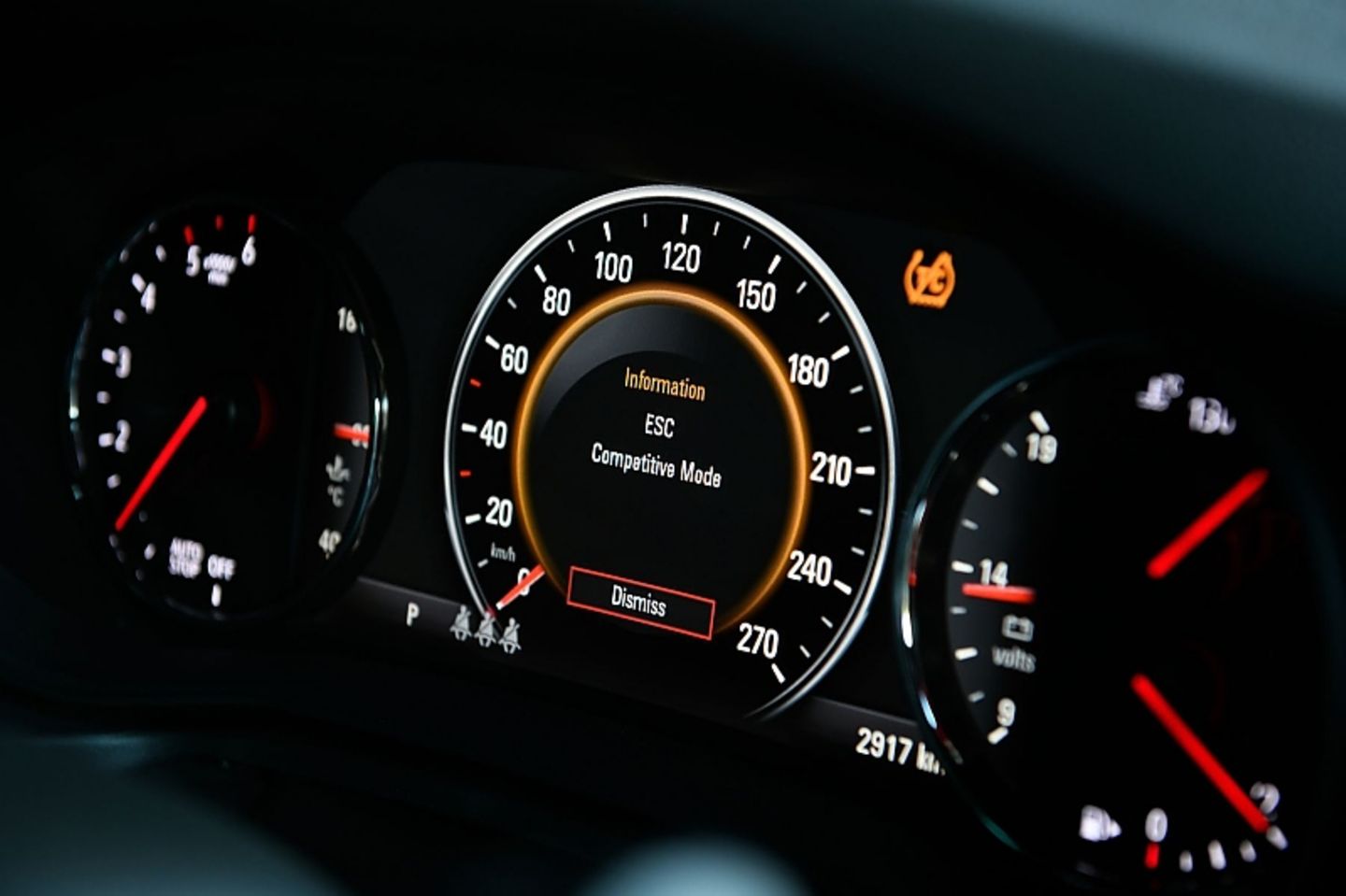 Die Tachos entsprechen denen der anderen Insignias