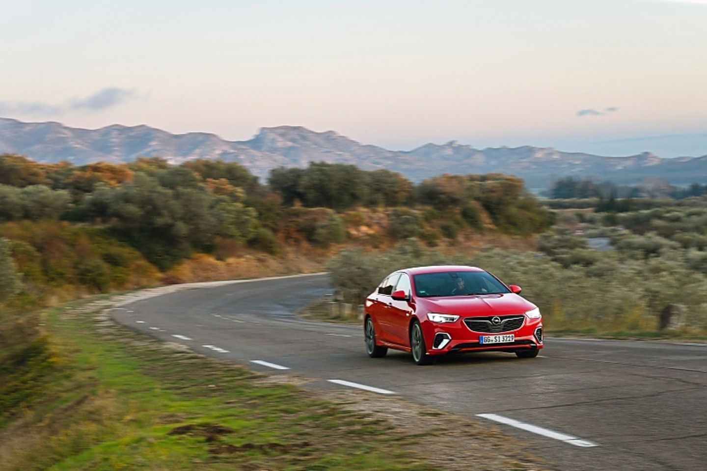 Das Fahrwerk ist harmonisch abgestimmt