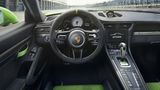 Das bekannte Cockpit des Porsche 911 GT3 RS