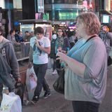 Diese Reaktionen erlebt eine übergewichtige Frau