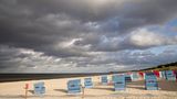 Platz 10: Trassenheider Strand auf Usedom, Mecklenburg-Vorpommern  Zwischen den Orten Karlshagen und Zinnowitz auf der Ostseeinsel Usedom liegt dieser Strandabschnitt mit seichtem, klarem Wasser und feinem Sand. Dieser Ort, einer der sonnenreichsten Deutschlands, gehört zu den zehn Top-Stränden des Travellers Choice Awards von Tripadvisor.