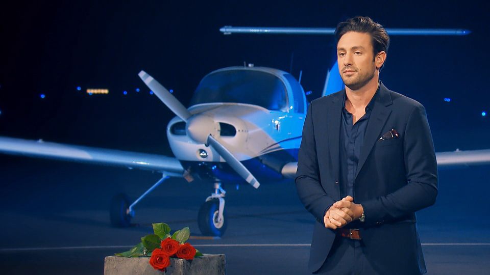 Das Ambiente beim "Bachelor" verrät: Für's kommende "Dream Date" bedarf es einer Fernreise Das Ambiente beim "Bachelor" verrät: Für's kommende "Dream Date" bedarf es einer Fernreise
