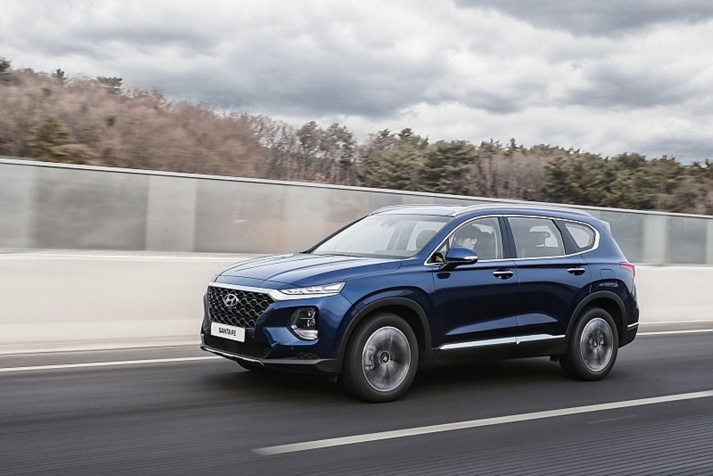 Hyundai Santa Fe 2018 - nur der Benziner verfügt serienmäßig über Allradantrieb