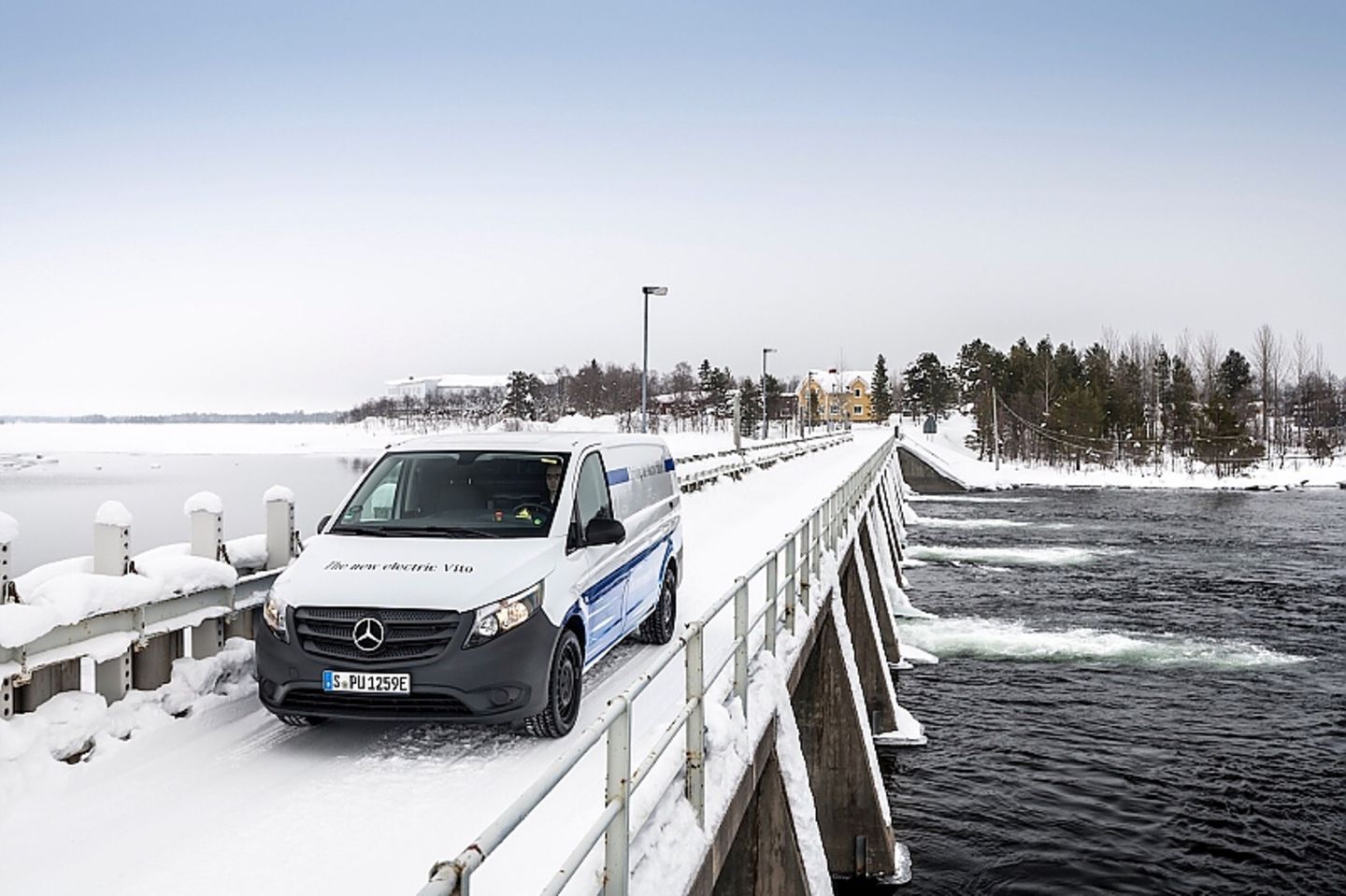 Mercedes eVito Wintertest in Arjeplog
