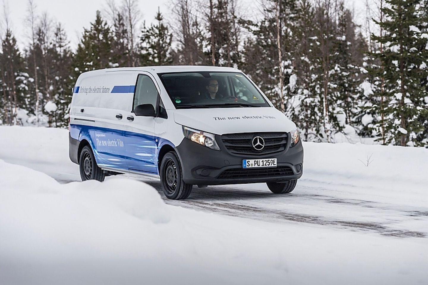 Mercedes eVito Wintertest in Arjeplog