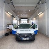 Der Mercedes eVito In der Kältekmmer beim Wintertest in Arjeplog