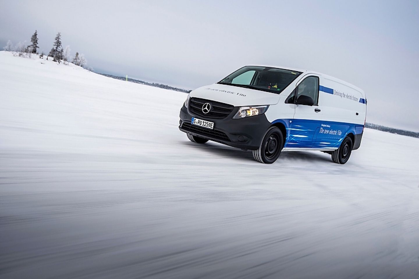 Mercedes eVito Wintertest in Arjeplog