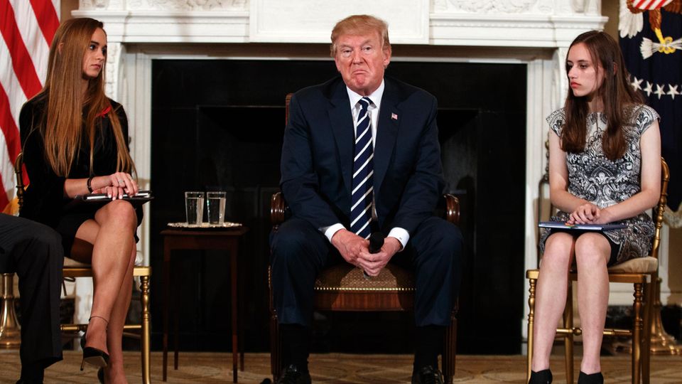 "Diese Logik ist ein Albtraum!": So fassungslos reagiert das Netz auf Donald Trumps Vorschlag "Diese Logik ist ein Albtraum!": So fassungslos reagiert das Netz auf Donald Trumps Vorschlag