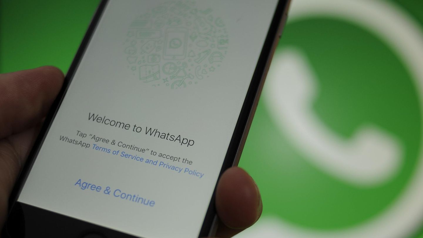 Whatsapp auf dem Smartphone, Edeka Betrugsmasche