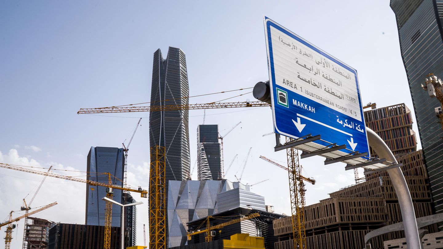 Ein Moloch aus Straßen und Hochhäusern – die Hauptstadt Riad