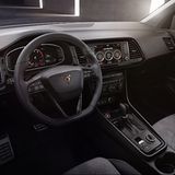 Das Cockpit des Cupra Ateca