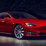 Auch beim Tesla (Bild: Model S) gibt es immer wieder Probleme mit der Produktion
