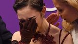 Nur Silber: Die russische Eiskunstläuferin Evgenia Medvedeva bricht in Tränen aus, weil sie sich ihrer Landsfrau Alina Zagitova im Eiskunstlauf geschlagen geben muss.