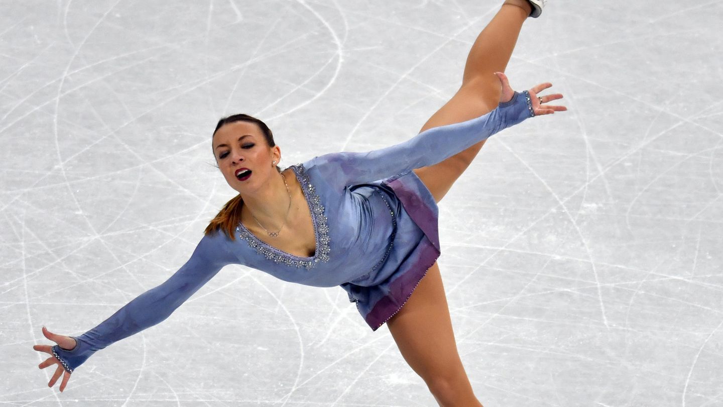Nicole Schott