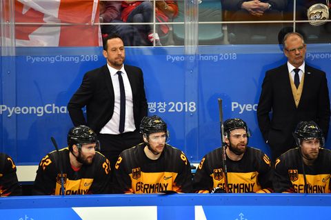 Olympia 2018: Eishockey-Bundestrainer Marco Sturm verfolgt den sensationellen Sieg von Deutschland über Kanada