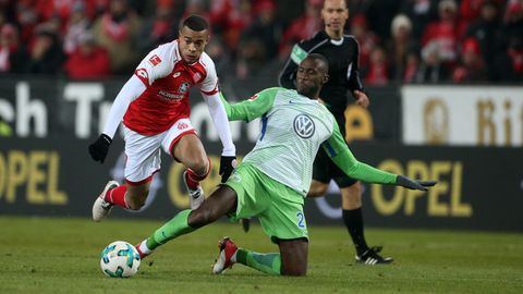 Die Bundesliga am Freitag: Abstiegskandidaten Wolfsburg und Mainz trennten sich unentschieden