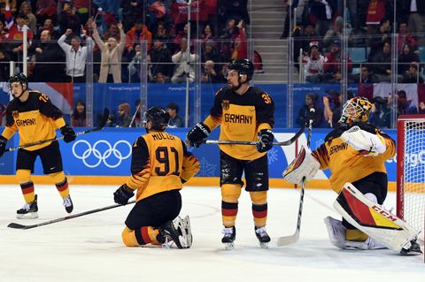 Olympia 2018: Eishockey-Finale Deutsche Spieler enttäuscht nach Tor zum 3:4