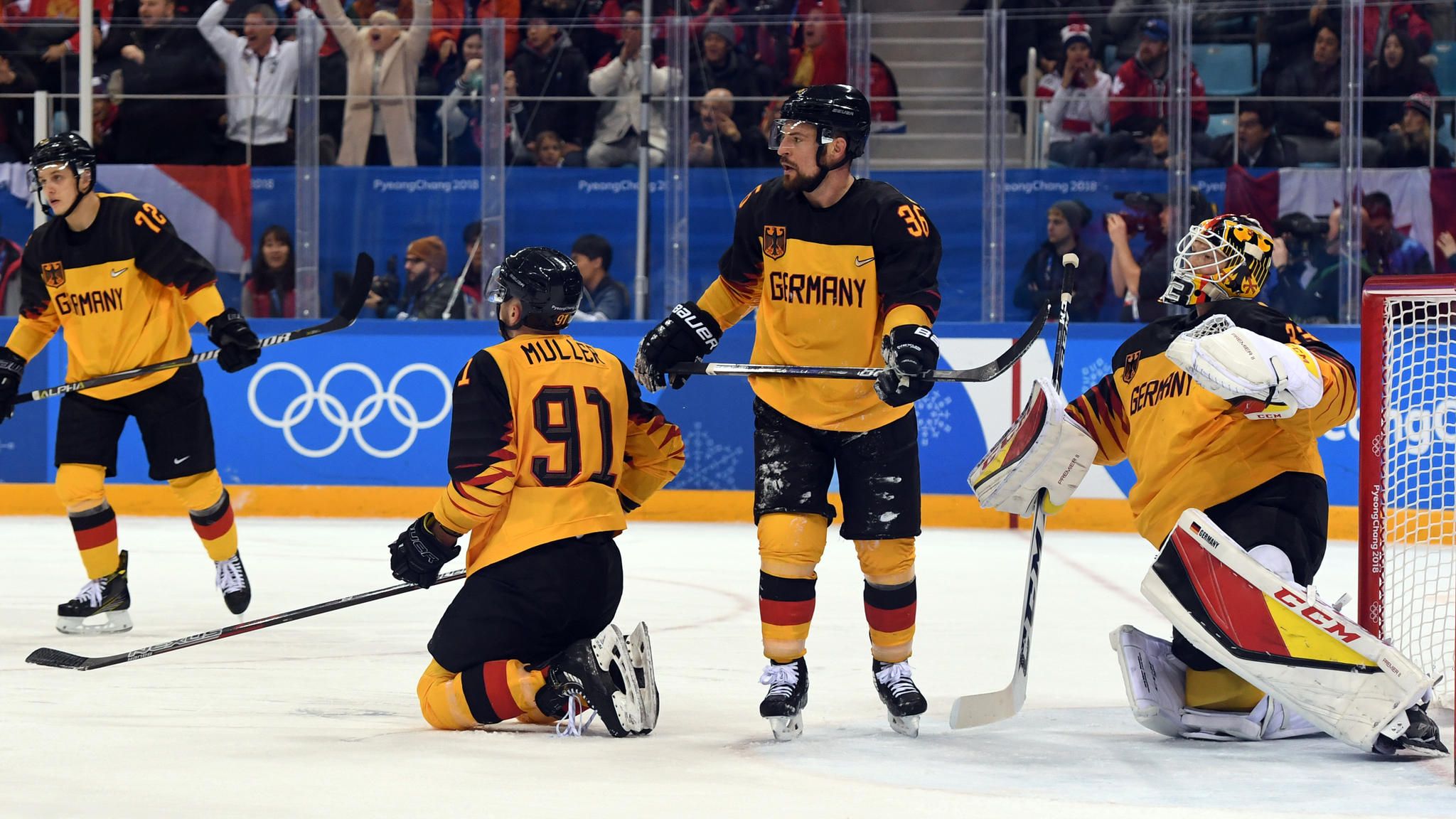 Eishockey bei Olympia Deutschland verpasst Gold nach Verlängerung