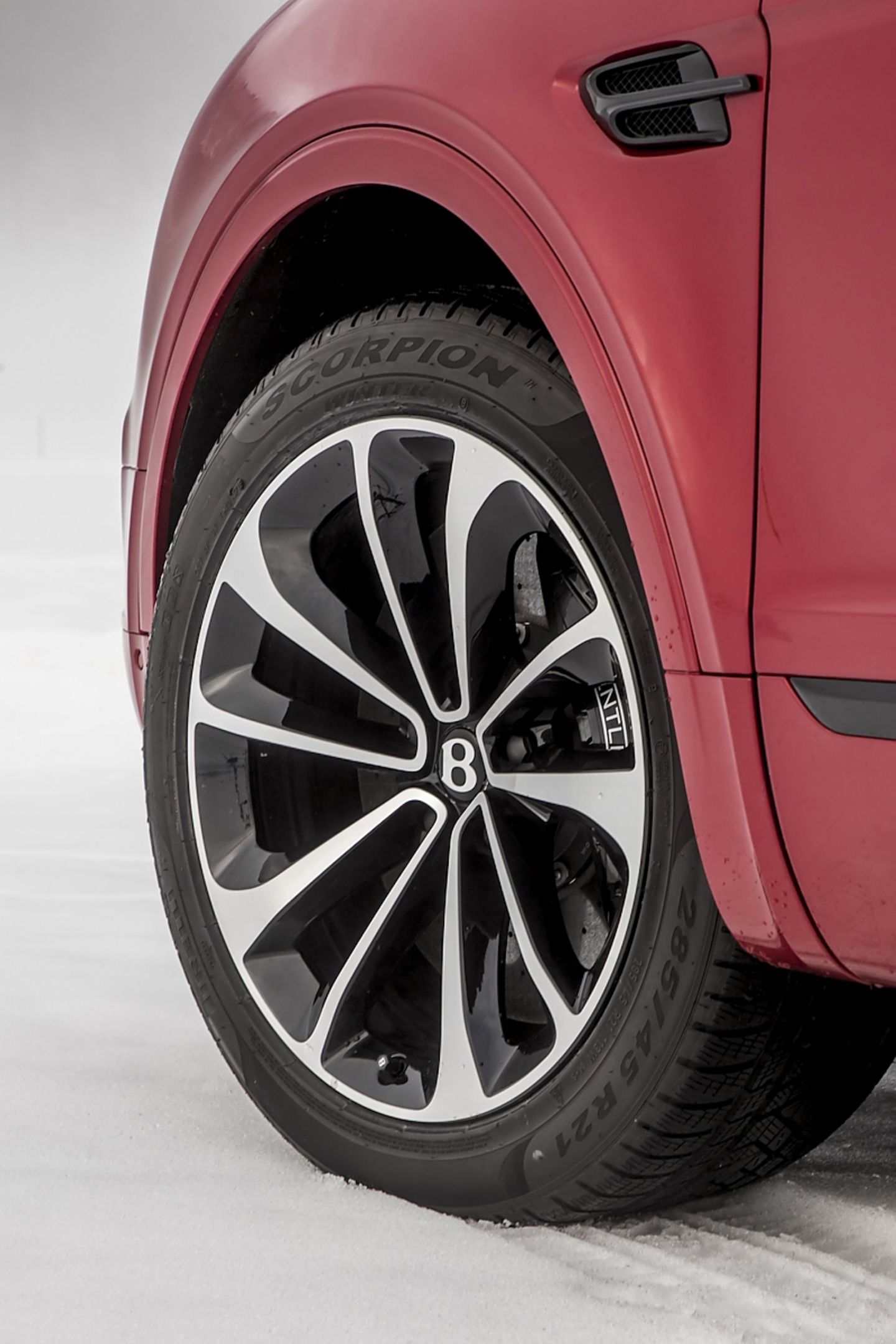 Bentley Bentayga V8