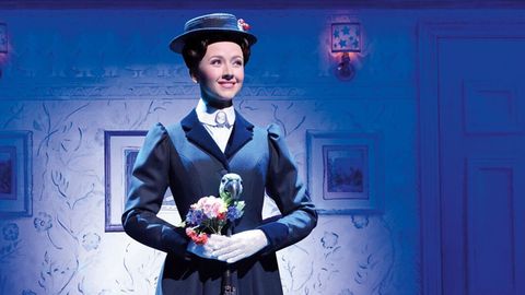 Elisabeth Hübert spielt "Mary Poppins"