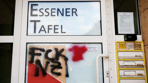 Graffiti-Schmierereien am Gebäude der Tafel in Essen