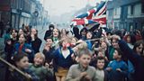 Demonstration protestantischer Kinder gegen die britische Armee