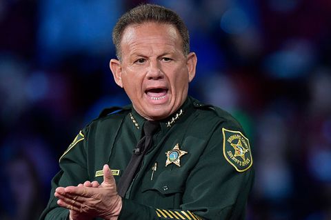 Sheriff Scott Israel wehrt sich nach dem Amoklauf in Florida gegen Kritik an der Arbeit in seinem County