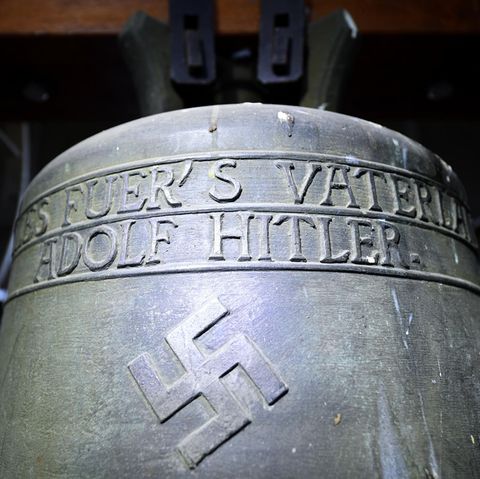 Warum die umstrittene "Hitler-Glocke" im Kirchturm von Herxheim hängen bleibt