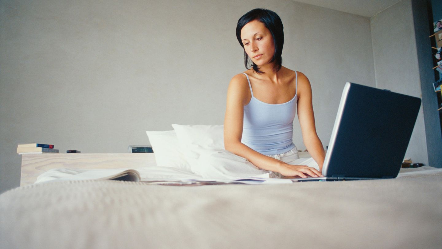 Homeoffice im Bett