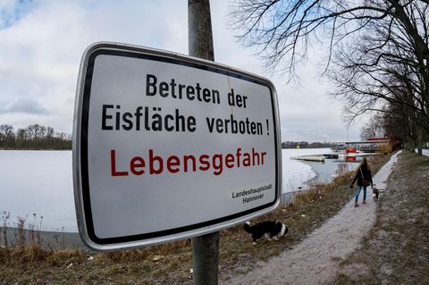 kältewelle - Deutschland - Eisfläche - Einbruchgefahr