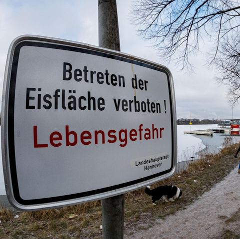 kältewelle - Deutschland - Eisfläche - Einbruchgefahr