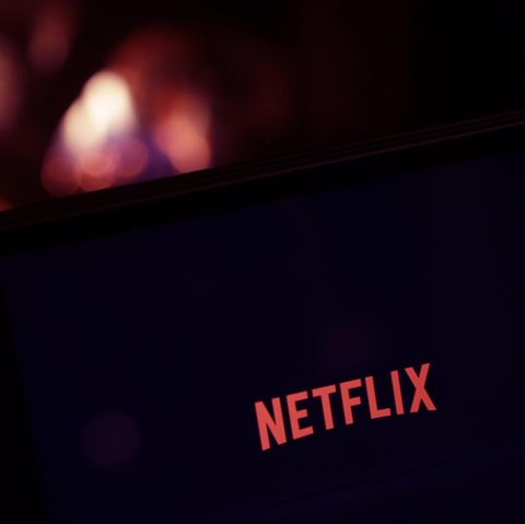Netflix-Logo auf Bildschirm