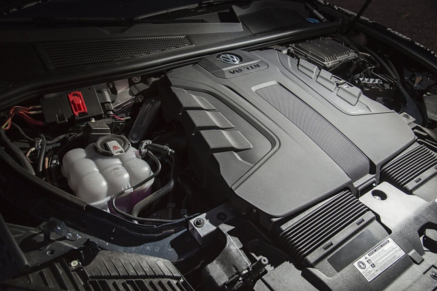 VW Touareg 3.0 TDI - bekannte Technik aus dem Konzernregal mit drei Litern Hubraum und 286 PS