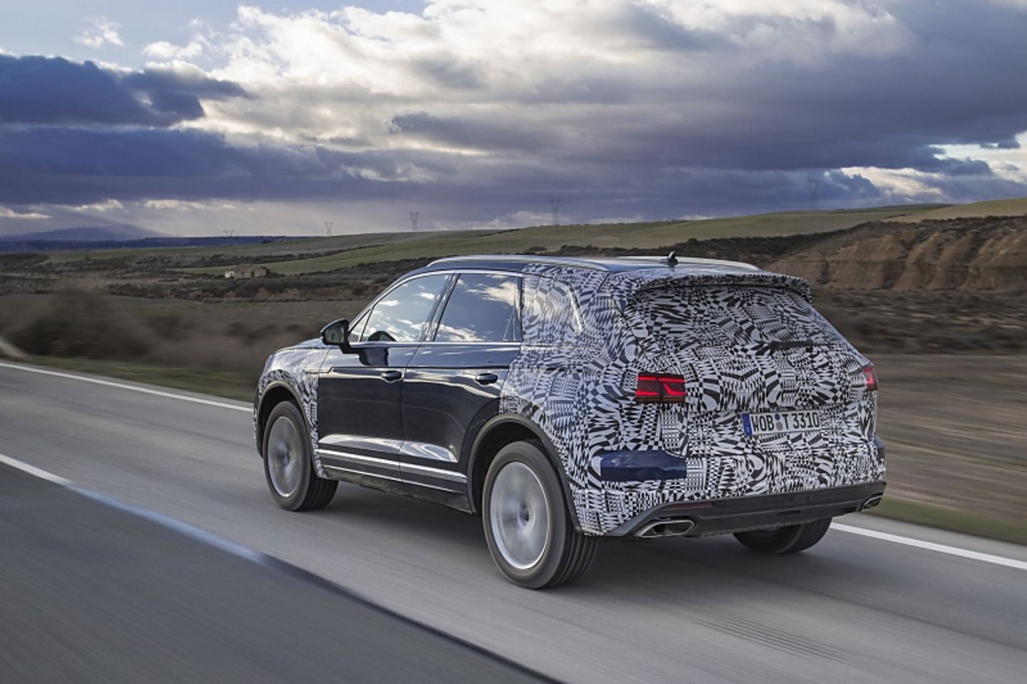 VW Touareg 3.0 TDI 2018 - der Laderaum wuchs um 100 Liter