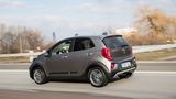 Die Karosserie des Kia Picanto X-Line liegt um 1,5 Zentimeter höher