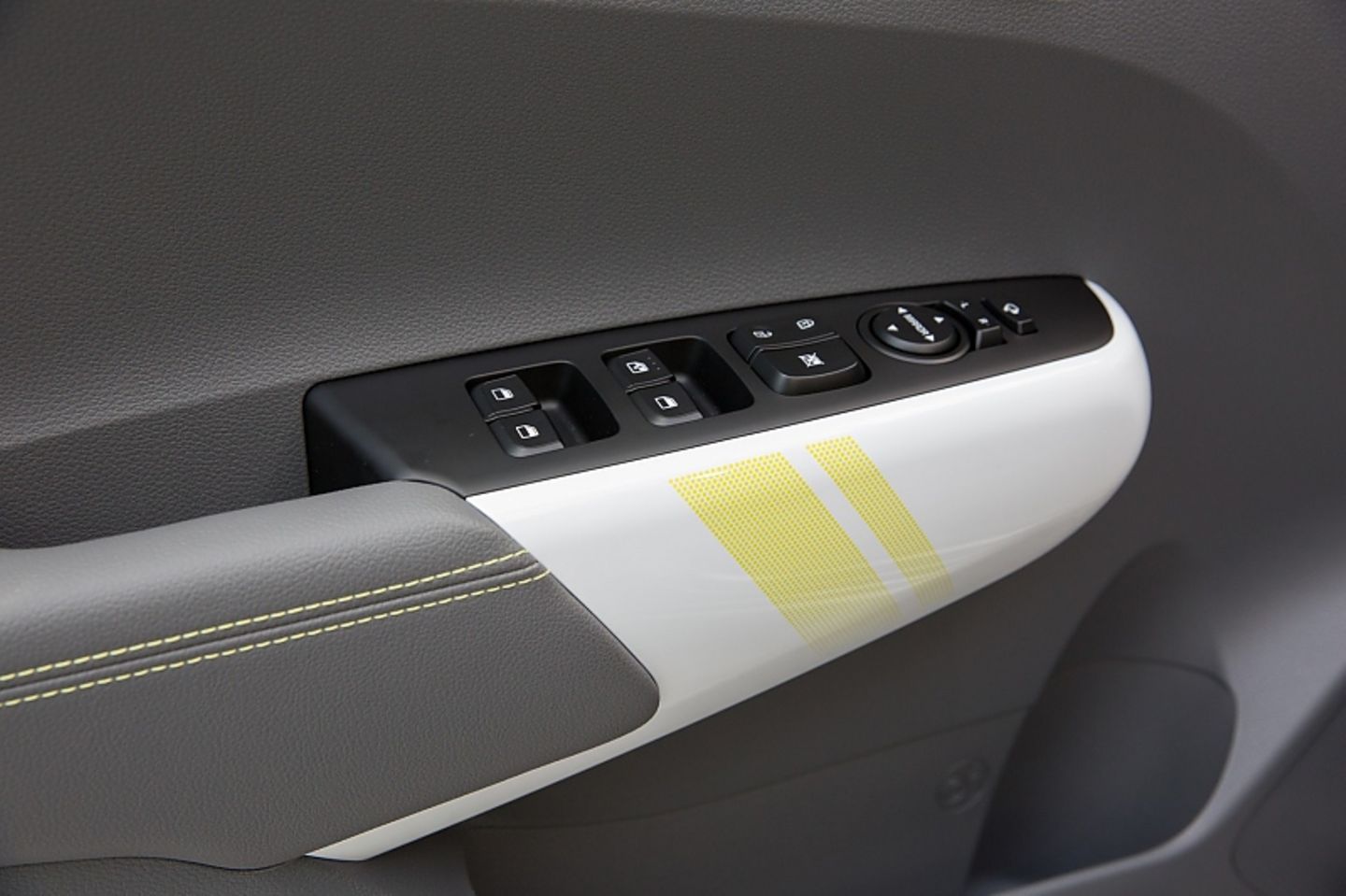Auch im Interieur finden sich Farbelemente