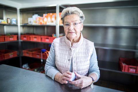 Leiterin Renate Kampe - Tafel in Marl verweigert Hilfe für alleinstehende Männer