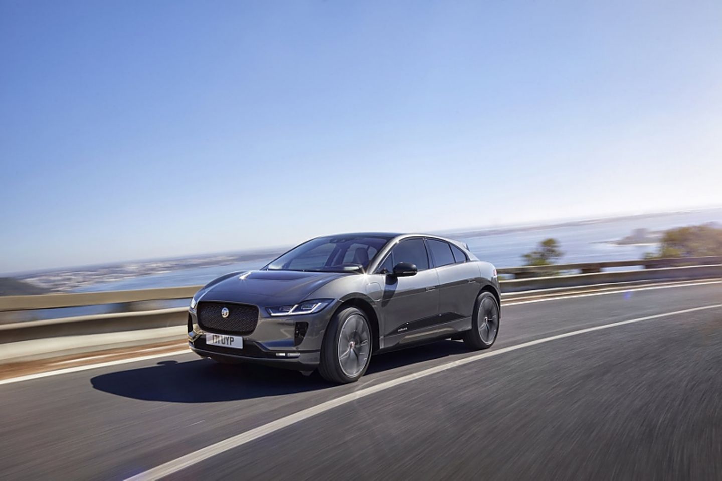 Jaguar i-Pace - bis zu 210 km/h schnell