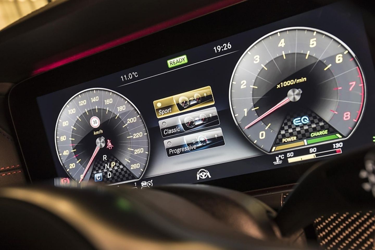 Gegen Aufpreis gibt es beim Mercedes-AMG CLS 53 4MATIC eine rein digitale Anzeige