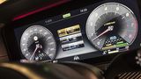 Gegen Aufpreis gibt es beim Mercedes-AMG CLS 53 4MATIC eine rein digitale Anzeige