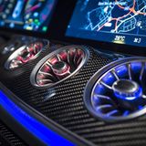 Lightshow im Mercedes-AMG CLS 53 4MATIC: Die Belüftungsdüsen wechseln je nach Lufttemperaturen die Farbe