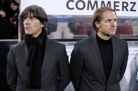 Joachim Löw und Thomas Schneider an der Seitenlinie WM 2018