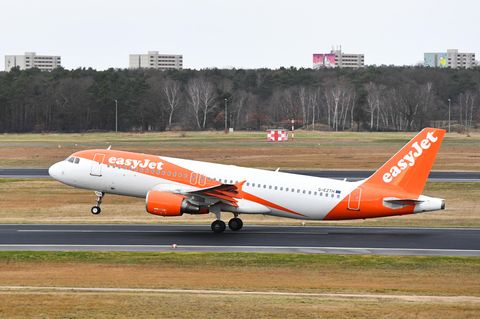 Ein Airbus der Fluggesellschaft Easyjet 