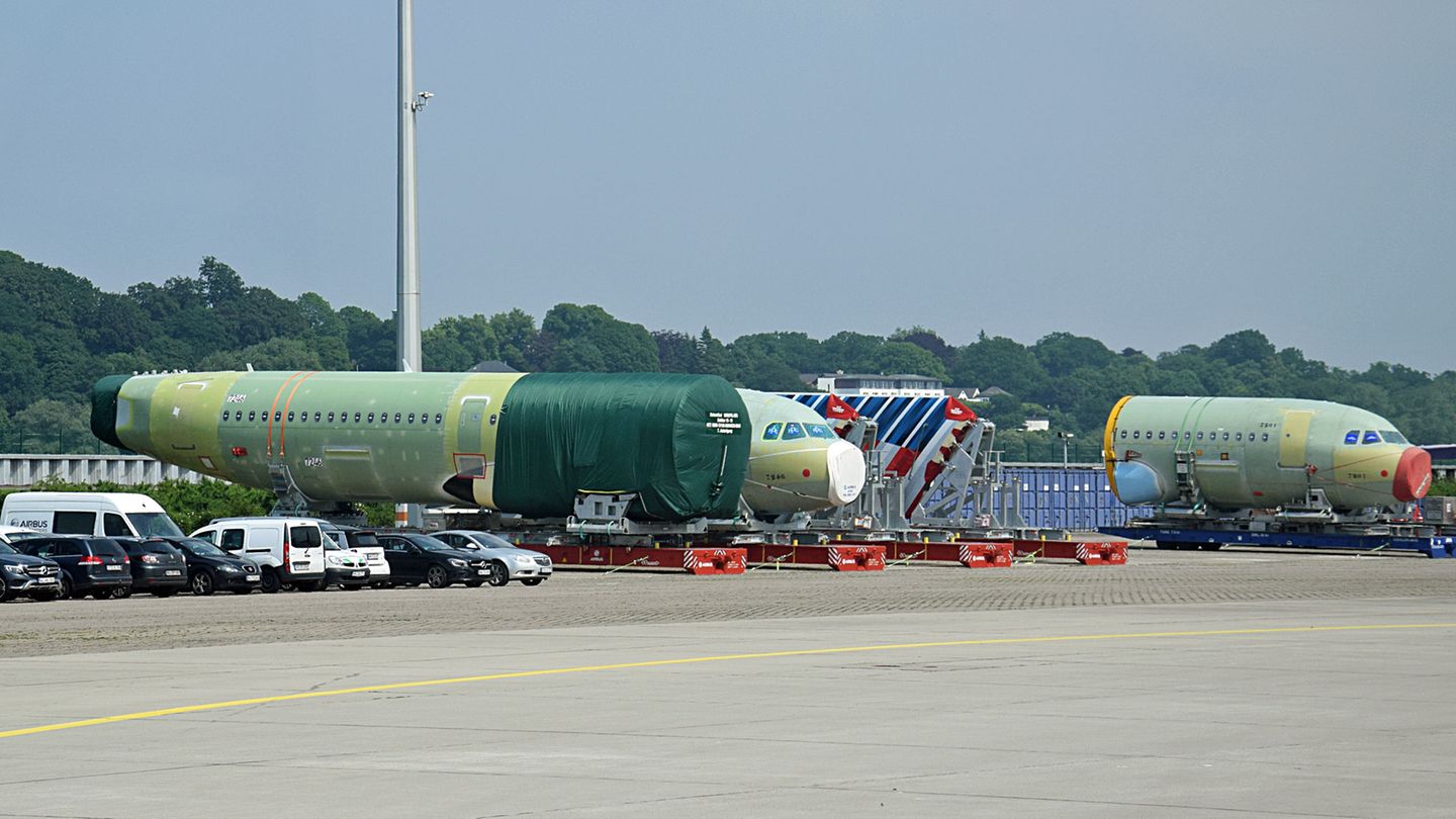 Bauteile aus ganz Europa werden in Hamburg zu kompletten Flugzeugen zusammengebaut. 