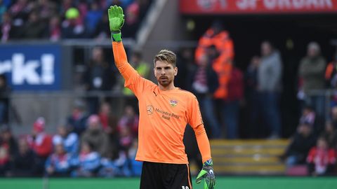 VfB-Torwart Ron-Ronald Zieler Zieler beim Spiel gegen den 1. FC Köln