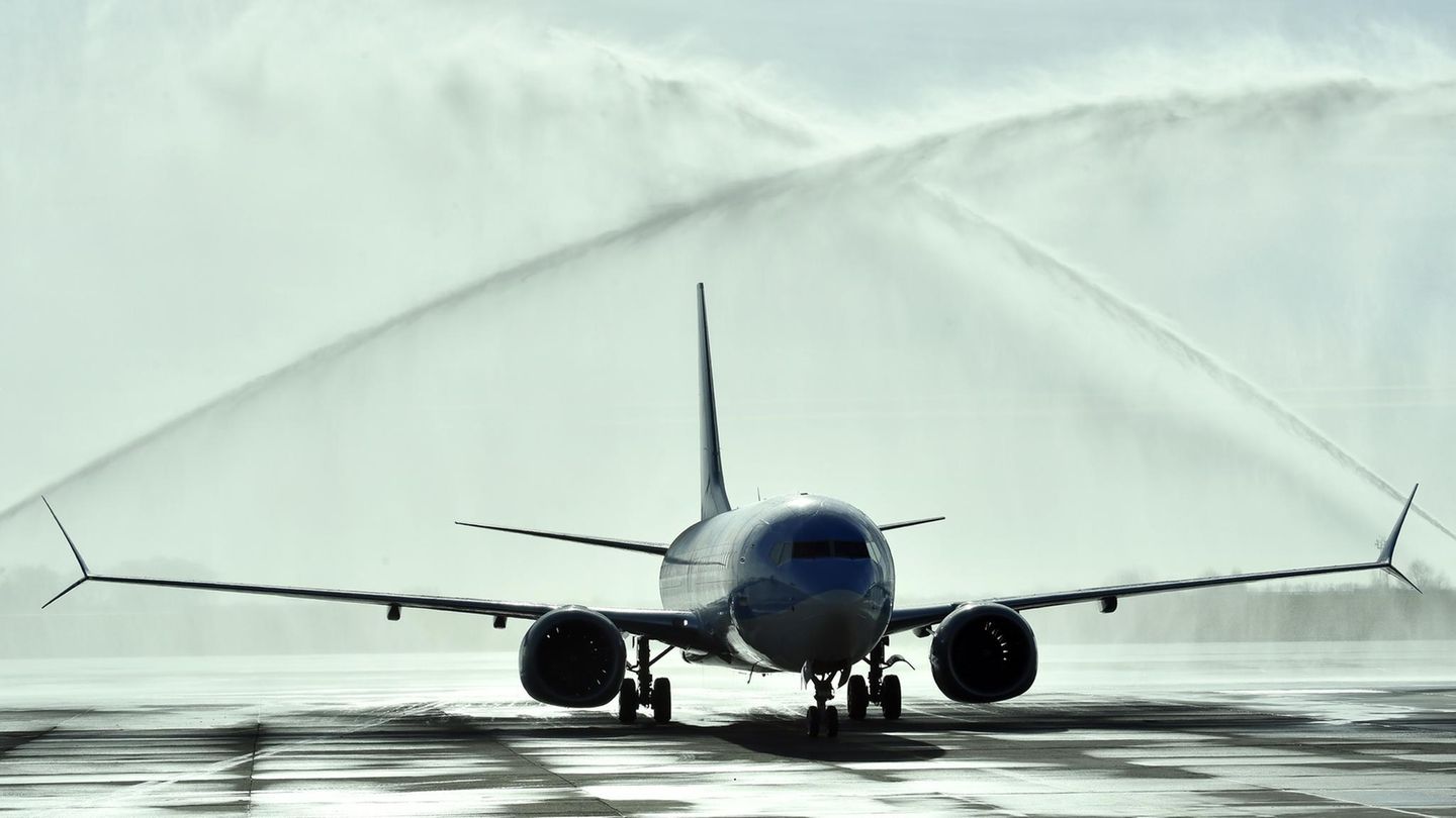 Boeing 737