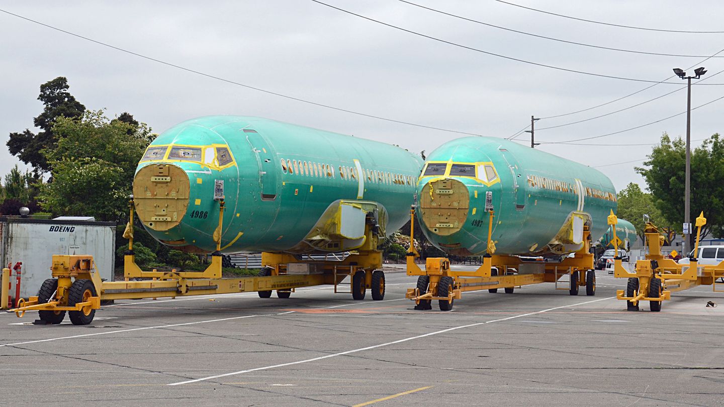 Boeing 737