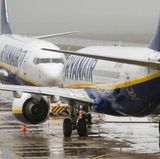 In Europa verfügt Ryanair mit mehr als 300 Maschinen über die größte 737-Flotte - alle vom Typ 737-800. Weitere 183 Exemplare sind bestellt sowie Optionen auf 100 Boeings 737 MAX 200 erteilt.